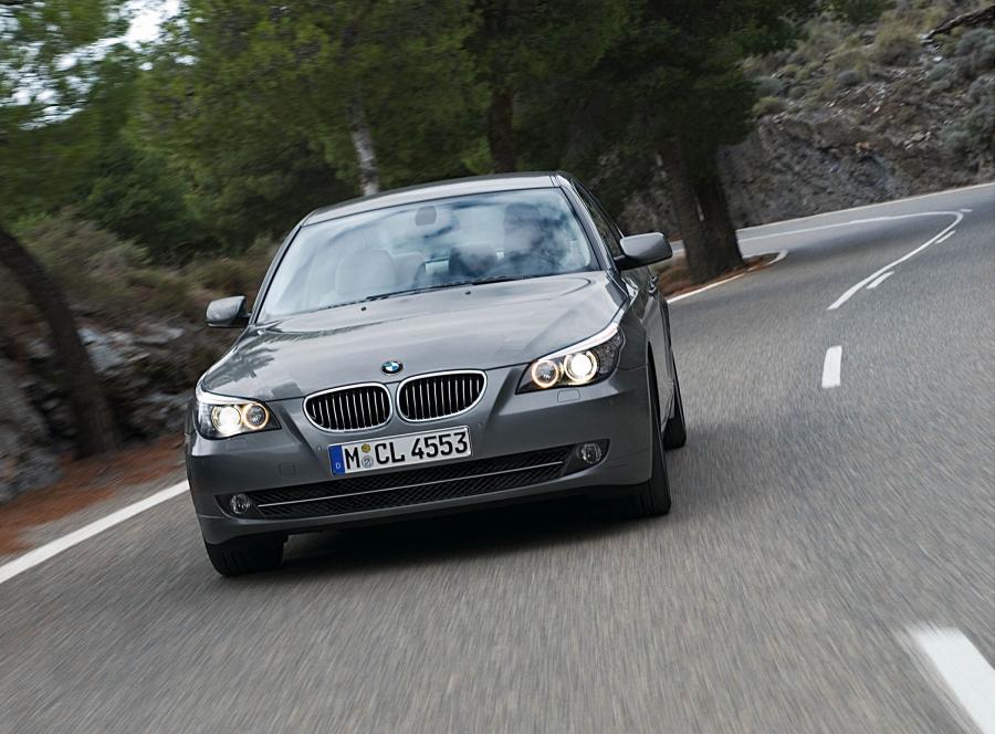  BMW 5-Series 2007 года  (фото 91 из 93)